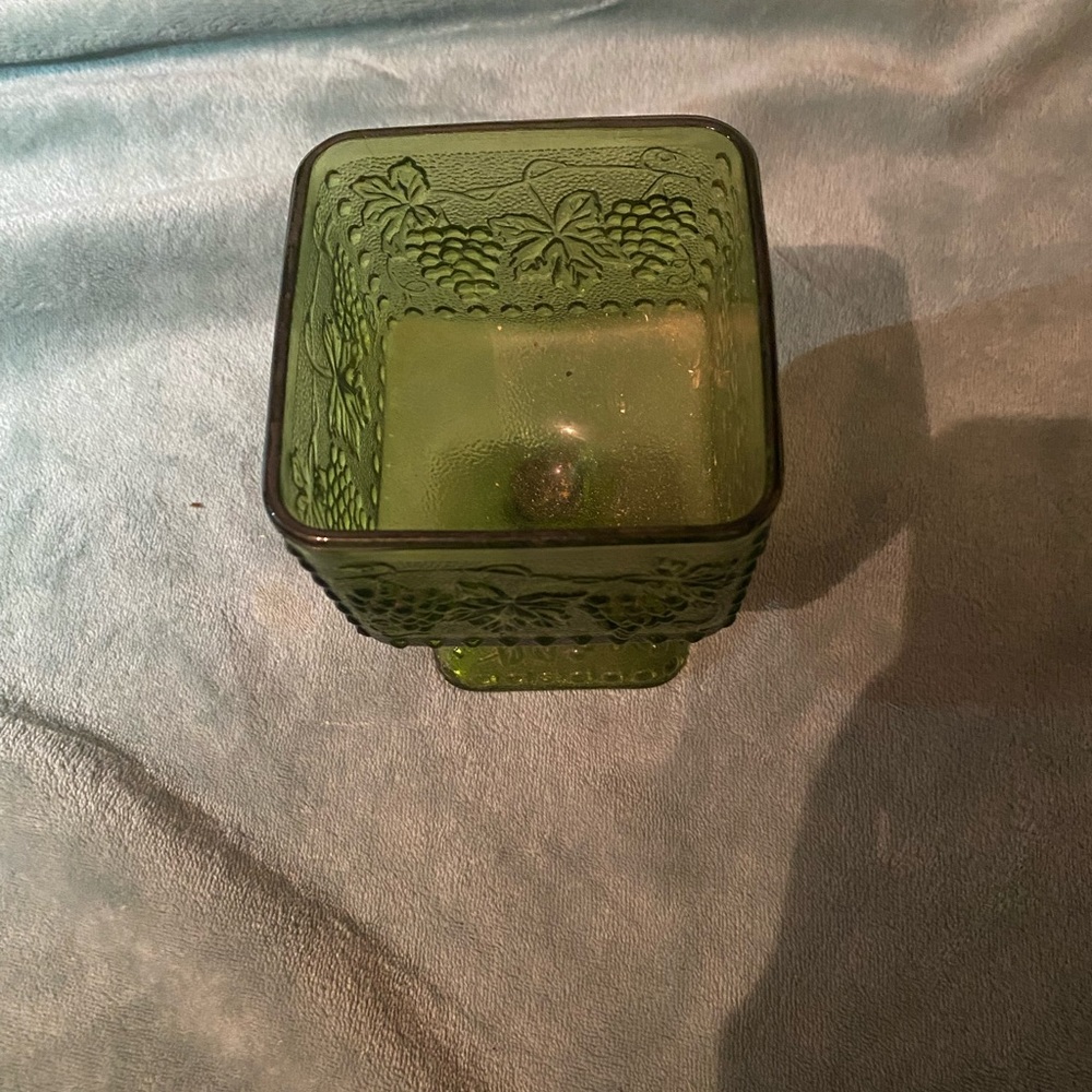 Vintage green candy glass - Picture 2 of 4